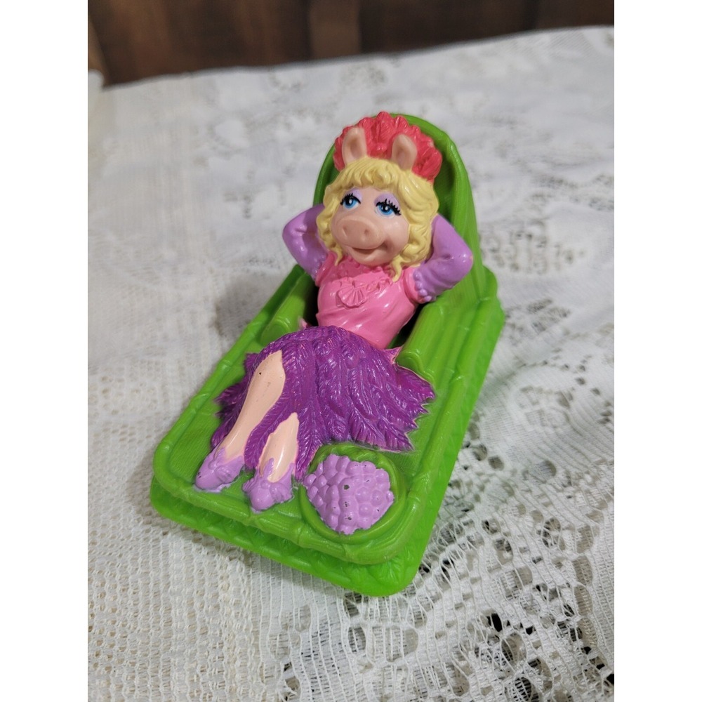 1995 Miss Piggy Muppets Toy Figure 90s Vintage Jim Henson Ms